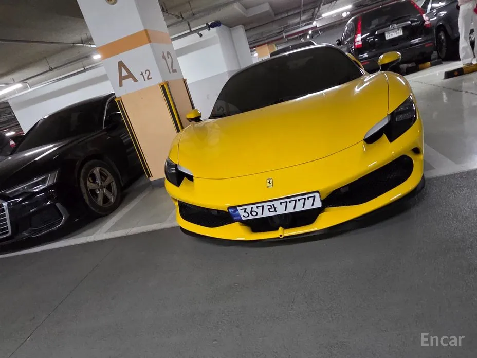 Фото 15 - Ferrari 296