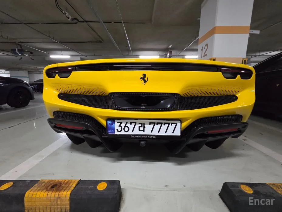 Фото 3 - Ferrari 296