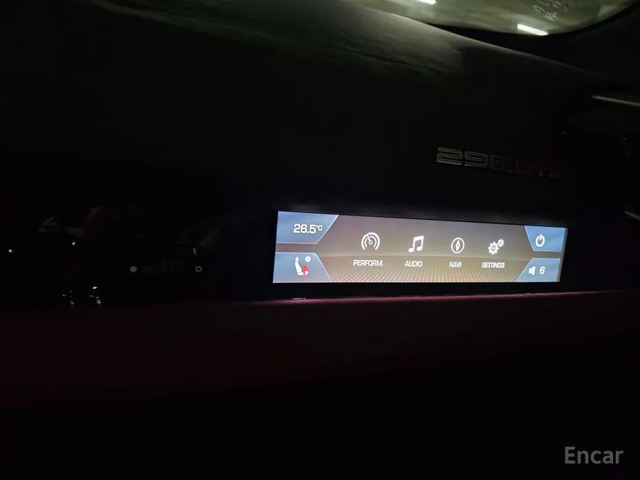 Фото 9 - Ferrari 296