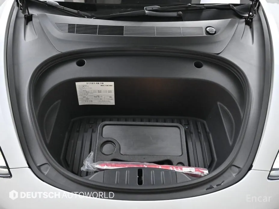 Фото 20 - Tesla Model 3