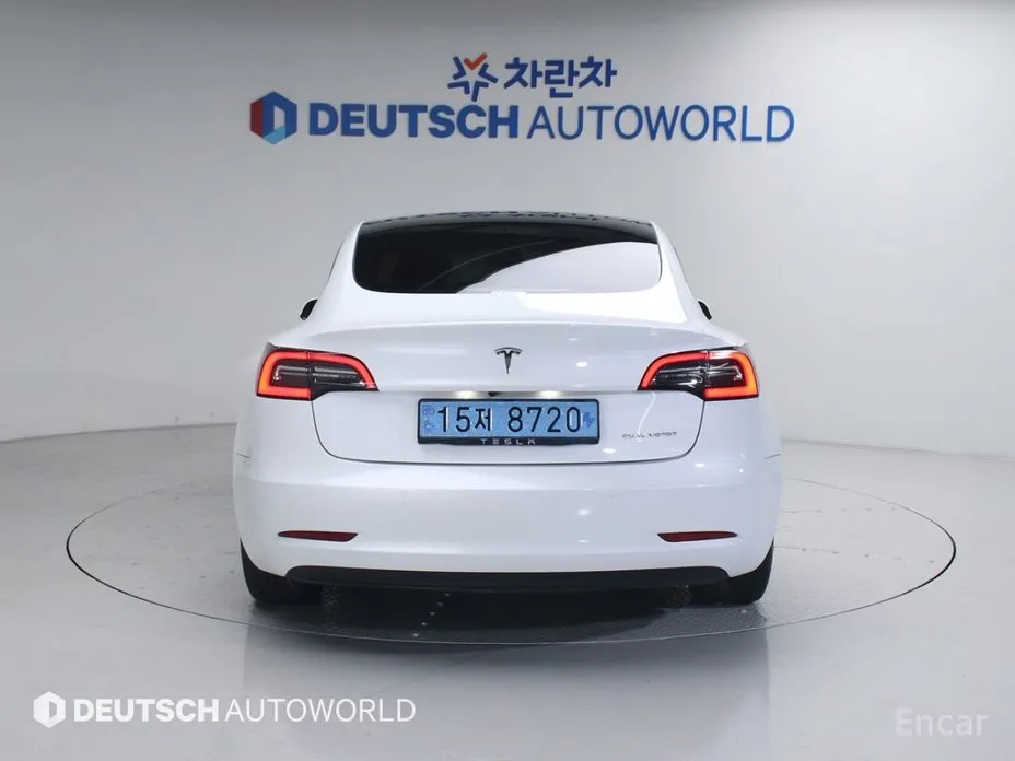 Фото 5 - Tesla Model 3