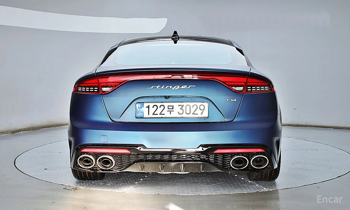 Фото 4 - Kia Stinger