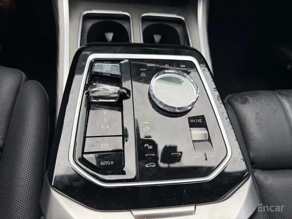 Фото 14 - BMW 7 Series