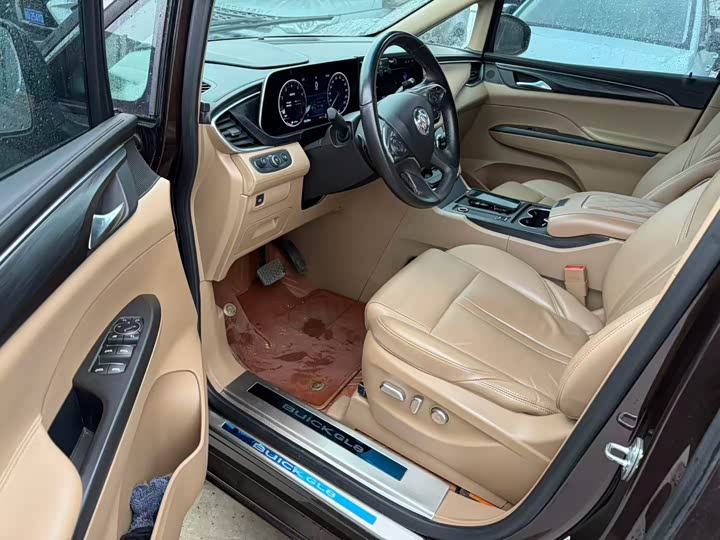 Photo 4 - Buick GL8 ES