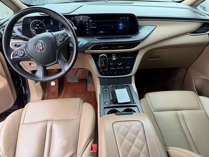 Photo 8 - Buick GL8 ES