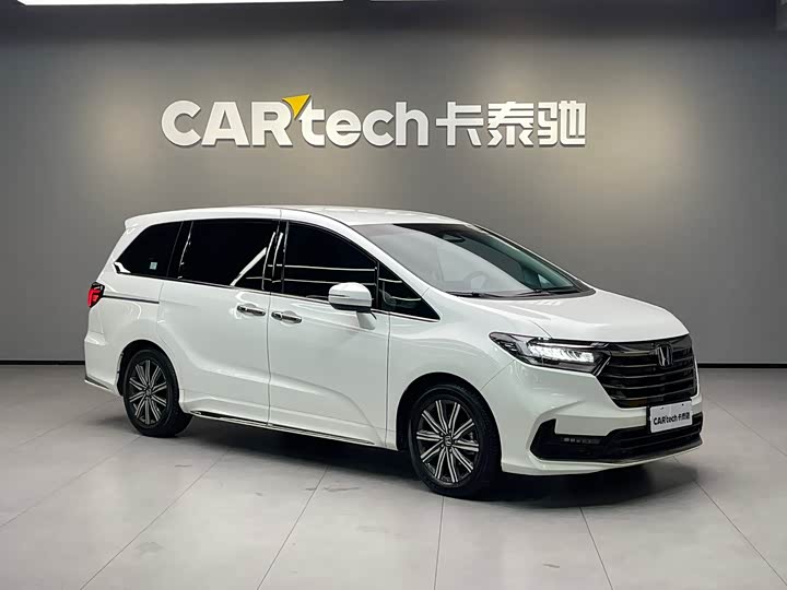 Фото 3 - Honda Odyssey