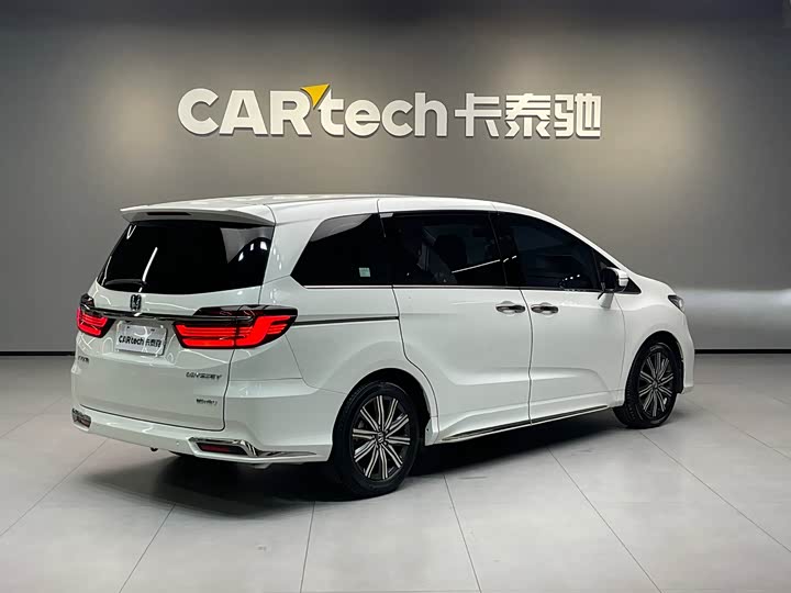 Фото 4 - Honda Odyssey