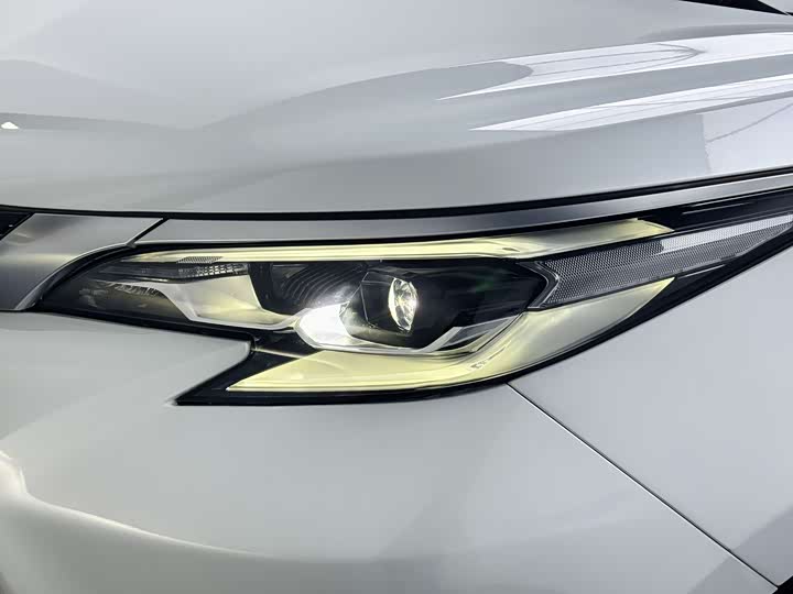 Фото 3 - Toyota Sienna