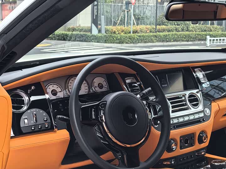 Фото 5 - Rolls-Royce Dawn