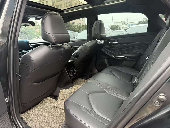 Фото 5 - Toyota Avalon