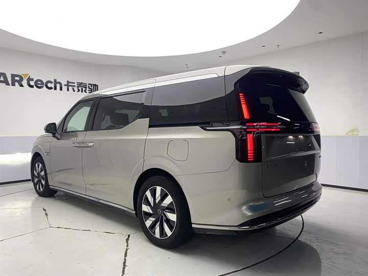 Volvo EM90 2025 2025款 Ultra 六座