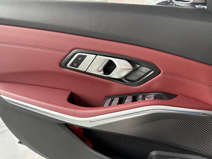 Фото 4 - BMW 3 Series