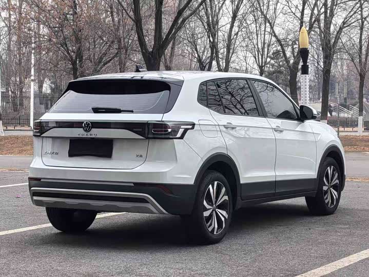 Photo 5 - Volkswagen Tharu