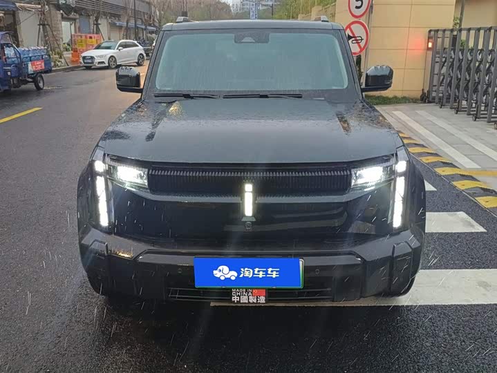 Фото 2 - Chery iCar 03