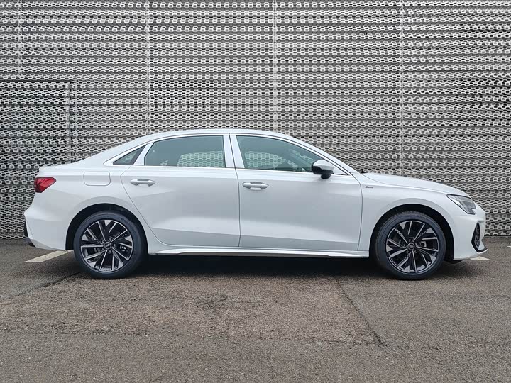 Фото 7 - Audi A3