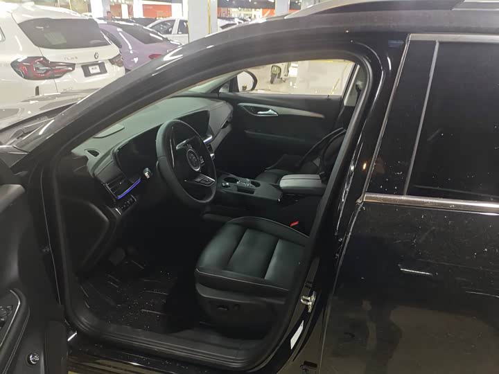 Фото 8 - Buick Envision Plus