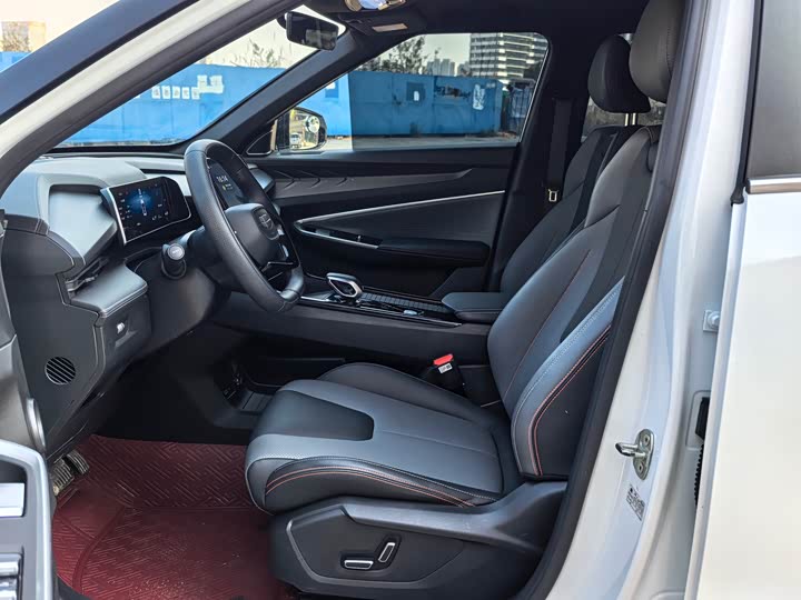 Фото 4 - Geely Atlas