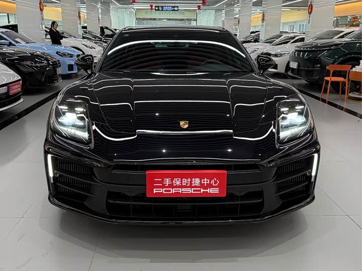 Фото 2 - Porsche Panamera