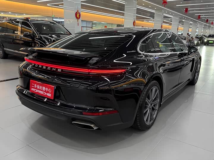 Фото 6 - Porsche Panamera