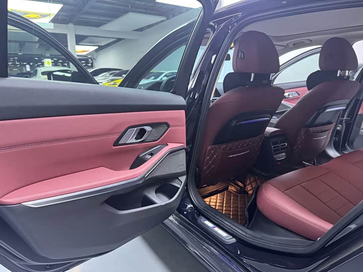 Фото 9 - BMW 3 Series