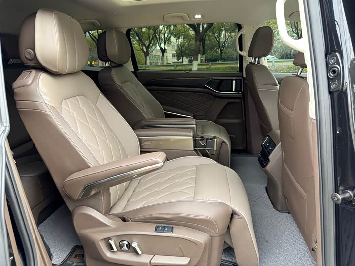 Фото 7 - Volkswagen Viloran