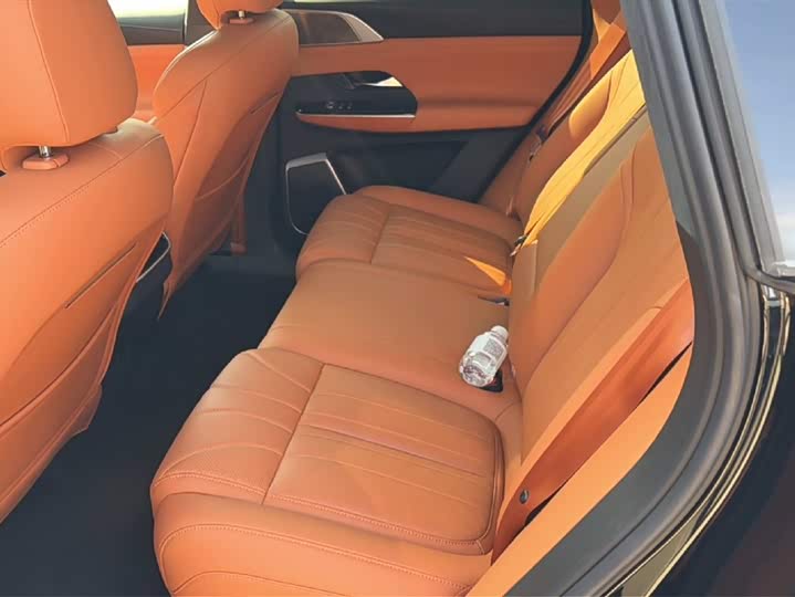 Фото 8 - XPeng G9