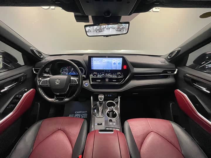 Фото 9 - Toyota Crown Kluger