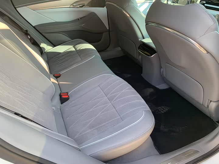 Фото 6 - Voyah Passion