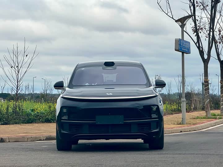 Фото 2 - LiXiang L9