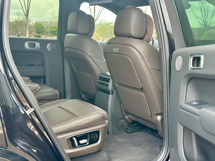 Фото 7 - LiXiang L9