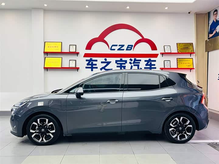 Фото 4 - MG Motor 4 EV