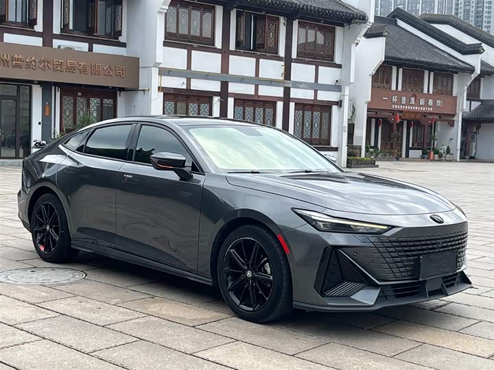 Фото 6 - Changan UNI-V