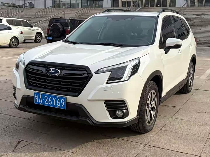 Фото 4 - Subaru Forester