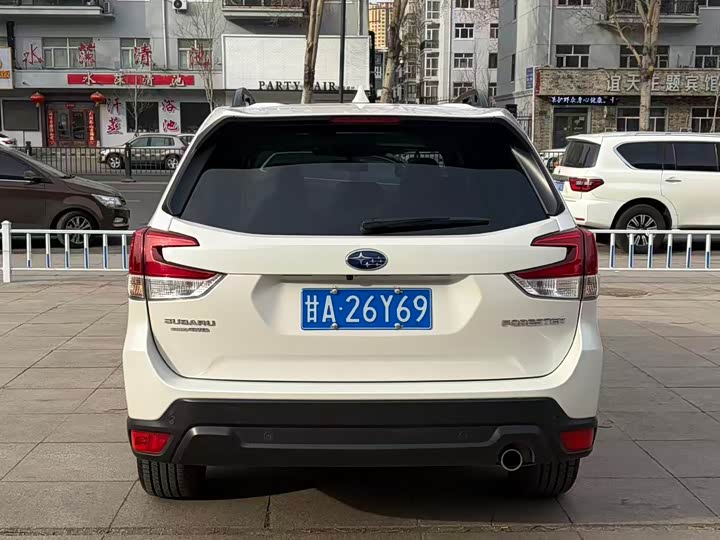 Фото 6 - Subaru Forester