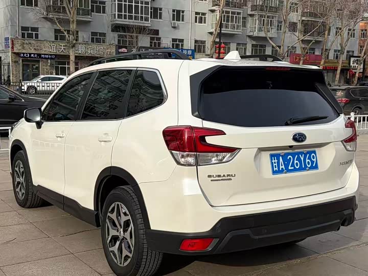 Фото 8 - Subaru Forester