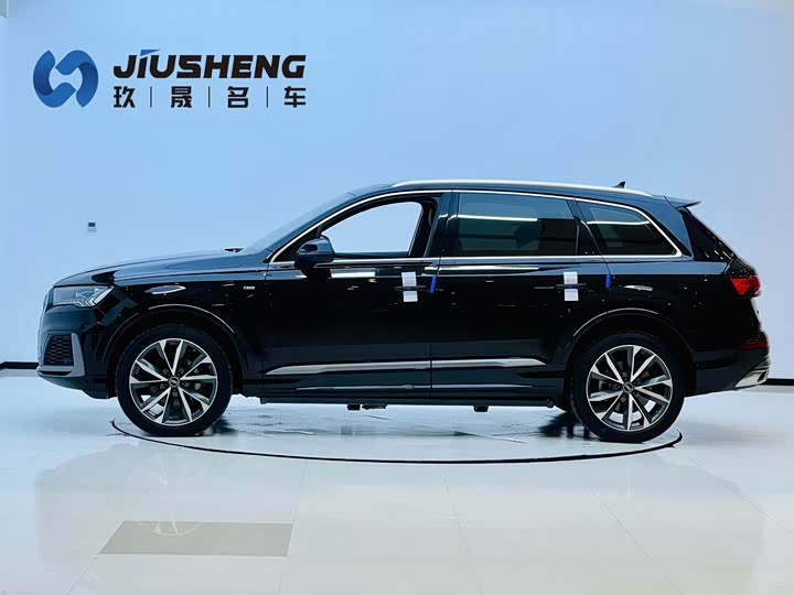 Фото 3 - Audi Q7