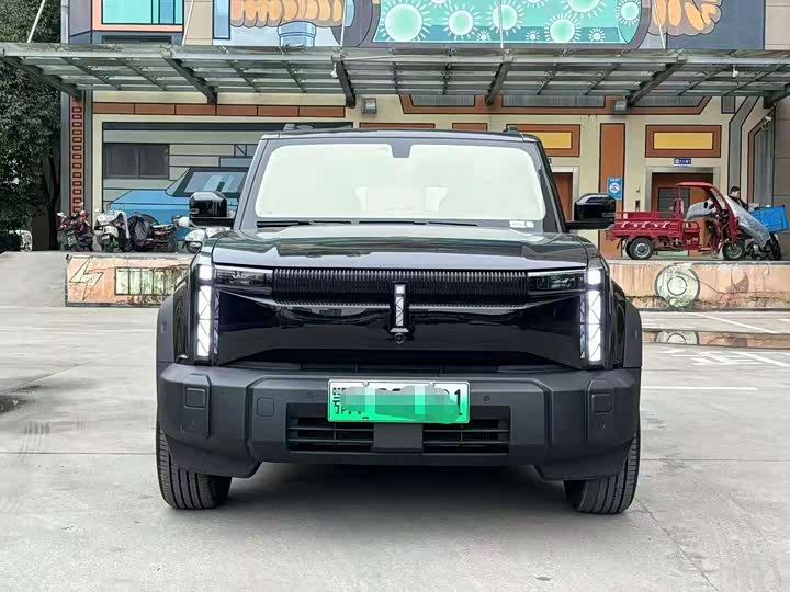 Фото 2 - Chery iCar 03