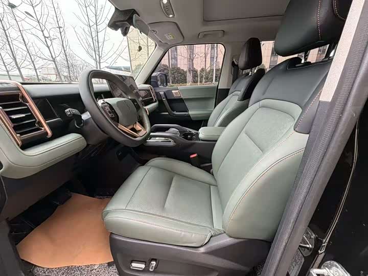 Фото 7 - Chery iCar 03