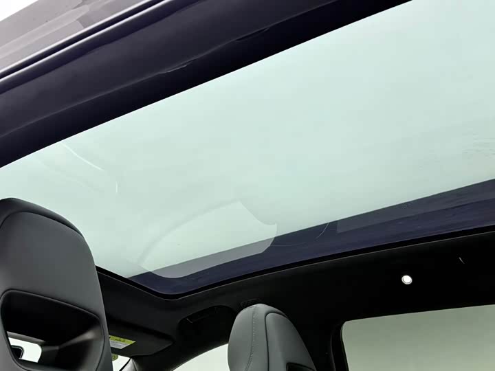 Фото 9 - Denza N7