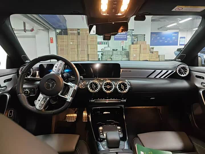 Фото 2 - Mercedes-Benz CLA-Class AMG