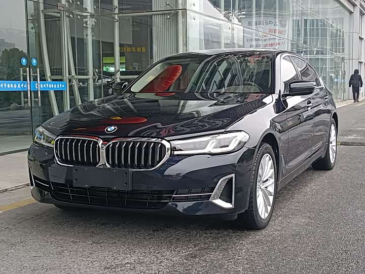 Фото 1 - BMW 5 Series