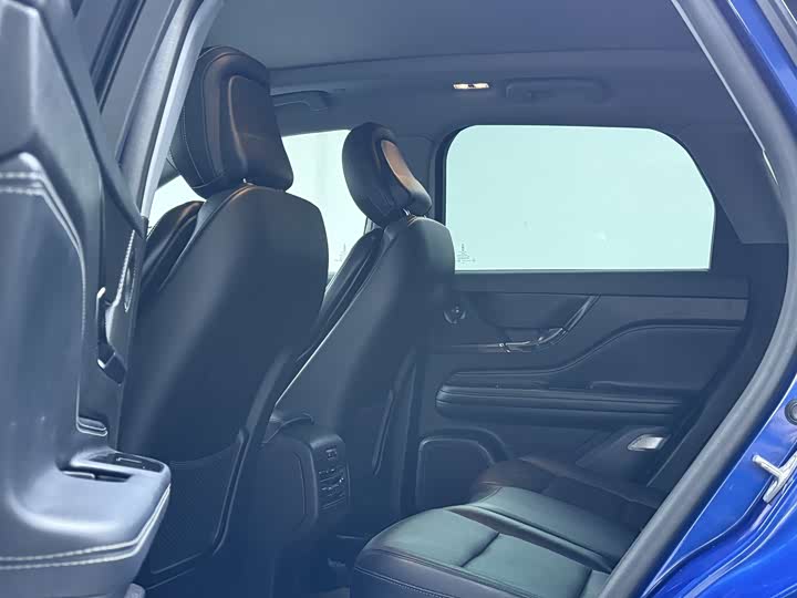 Фото 7 - Lincoln Corsair