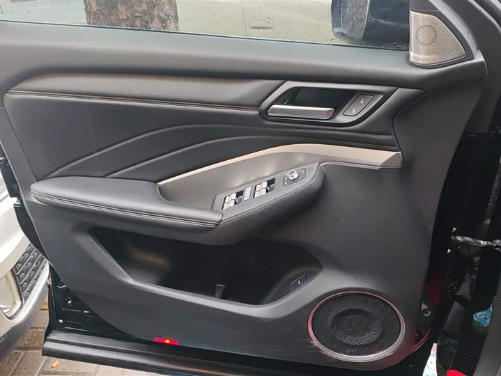 Фото 7 - Wey VV6