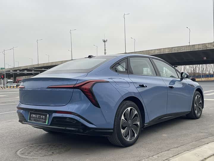 Фото 8 - Hongqi EH5 (Tiangong 05)