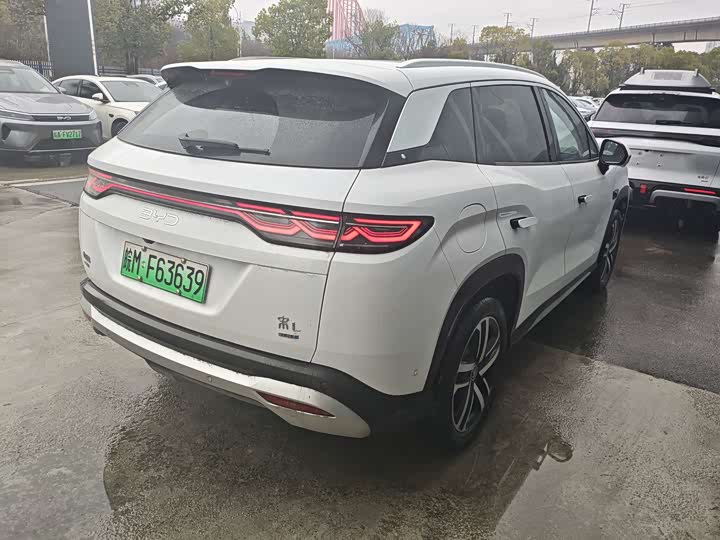 Фото 9 - BYD Song L DM-i Hybrid