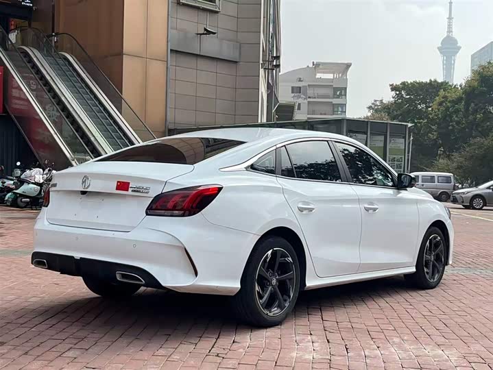 Фото 7 - MG Motor 5