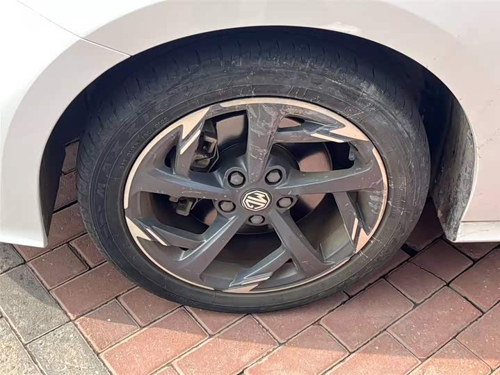 Фото 9 - MG Motor 5