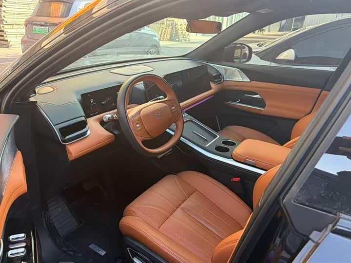 Фото 3 - XPeng G9