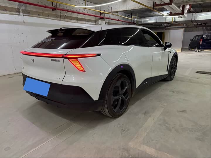 Photo 9 - Geely Jiyue 01