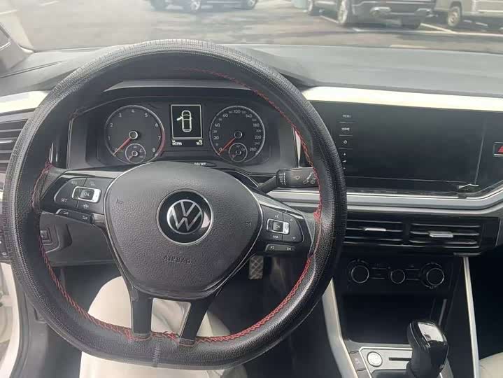 Фото 4 - Volkswagen Polo